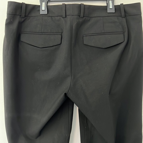 GAP Women’s Slim Cropped Pants in Black 12R Excellent Condition - Picture 4 of 5